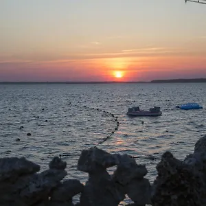 ** Hotel Seacrets United States
